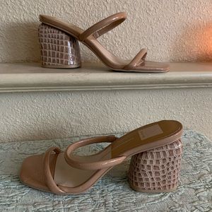 Dolce Vita Tan Nancie Croc Print Stella Block Heel Sandals women’s size 8